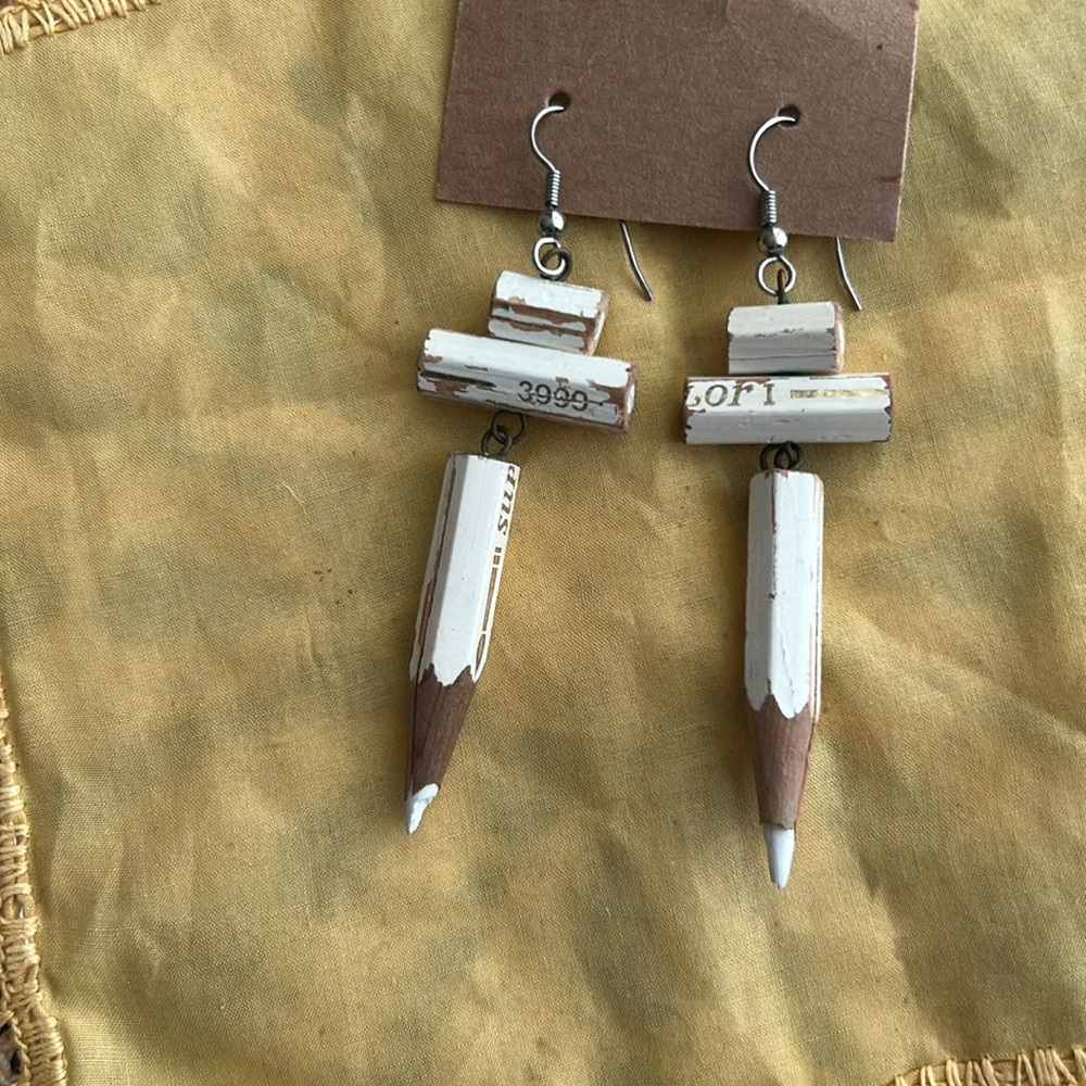 Vintage 1980’s Unique White Pencil Earrings - Picture 13 of 16